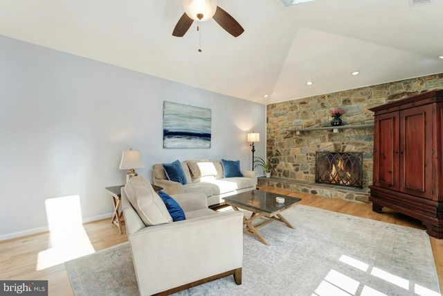 3281 DUTCH MILL CT, Oakton, VA 22124