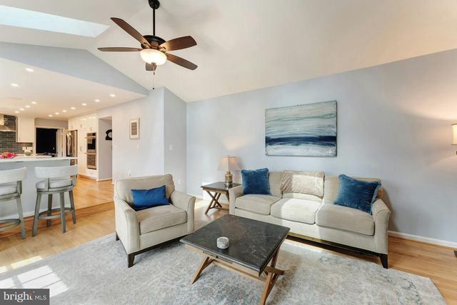 3281 DUTCH MILL CT, Oakton, VA 22124