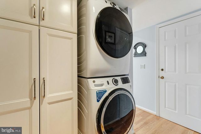 3281 DUTCH MILL CT, Oakton, VA 22124