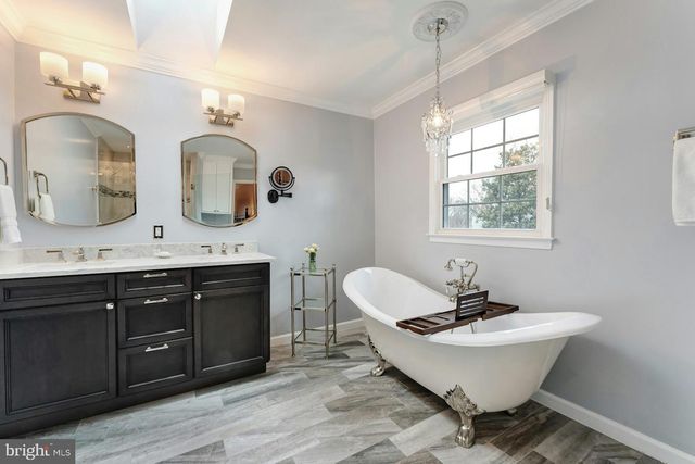 3281 DUTCH MILL CT, Oakton, VA 22124