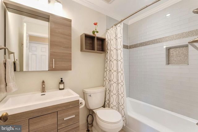 3281 DUTCH MILL CT, Oakton, VA 22124