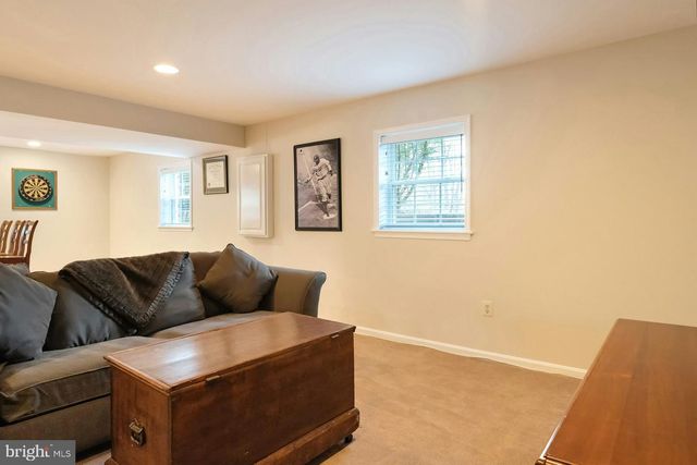 3281 DUTCH MILL CT, Oakton, VA 22124