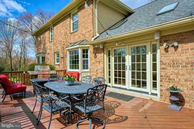 3281 DUTCH MILL CT, Oakton, VA 22124