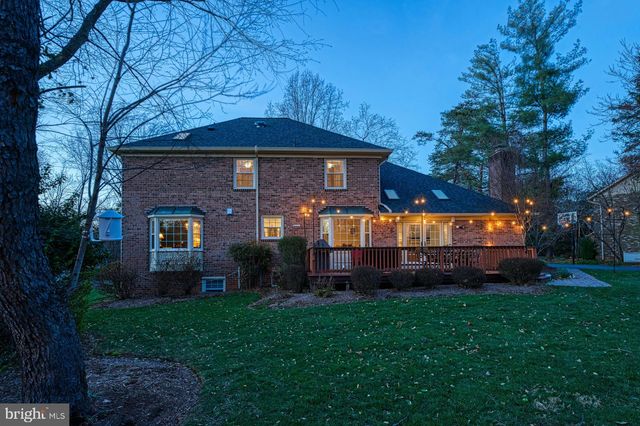 3281 DUTCH MILL CT, Oakton, VA 22124