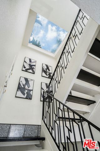 2041 Roscomare Road, Los Angeles, CA 90077