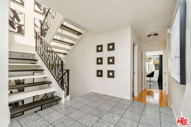 2041 Roscomare Road, Los Angeles, CA 90077