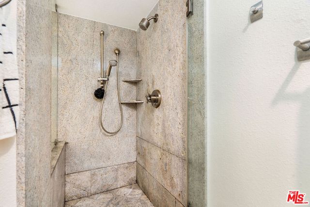 2041 Roscomare Road, Los Angeles, CA 90077