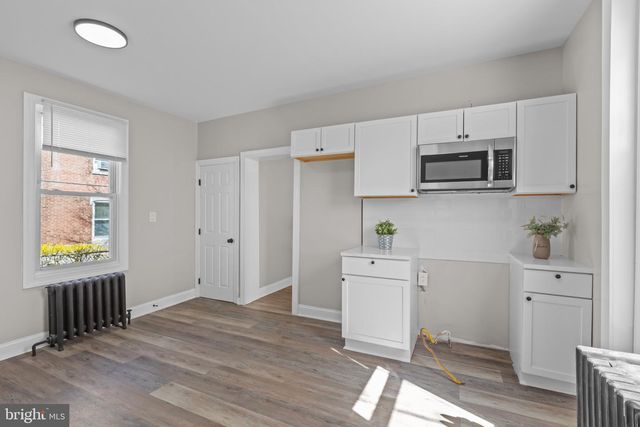 108 N 6TH AVE, Darby, PA 19023