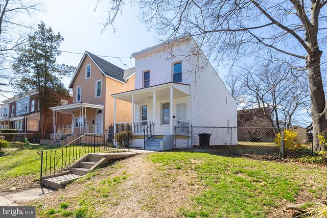 108 N 6TH AVE, Darby, PA 19023