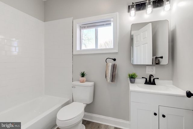 108 N 6TH AVE, Darby, PA 19023