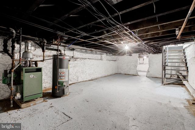 108 N 6TH AVE, Darby, PA 19023