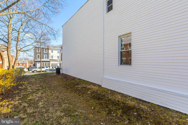 108 N 6TH AVE, Darby, PA 19023