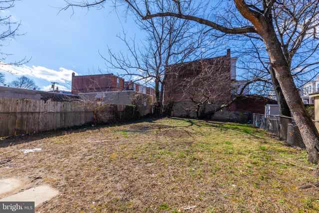 108 N 6TH AVE, Darby, PA 19023