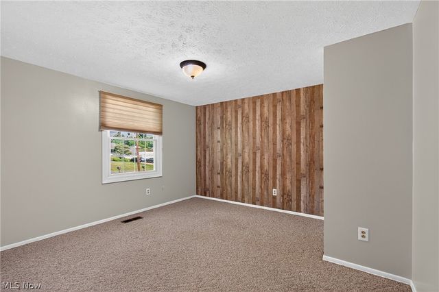 3110 Bronco Drive, Clinton, OH 44216