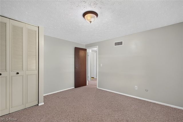 3110 Bronco Drive, Clinton, OH 44216