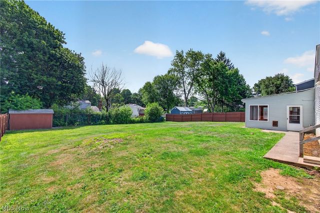 3110 Bronco Drive, Clinton, OH 44216
