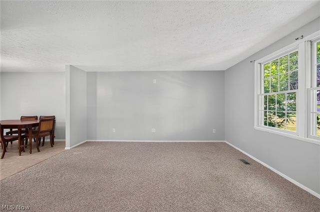 3110 Bronco Drive, Clinton, OH 44216