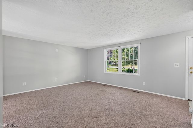 3110 Bronco Drive, Clinton, OH 44216