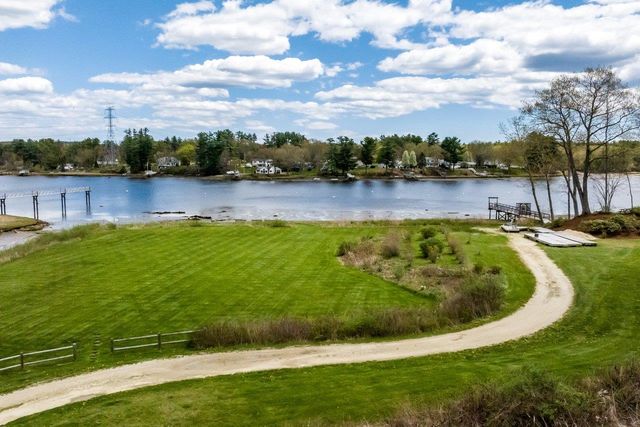 33 Isaac Lucas Circle, Dover, NH 03820