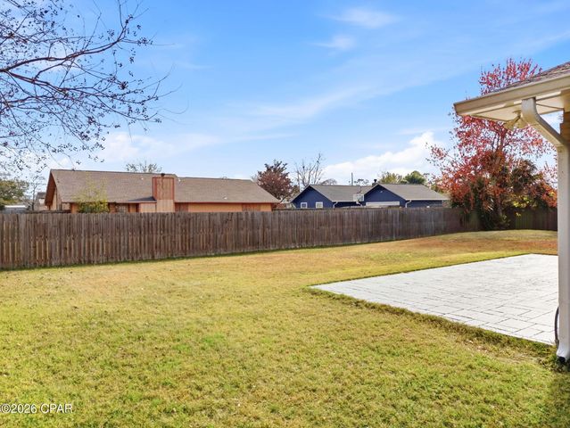 1805 Connecticut Avenue, Lynn Haven, FL 32444