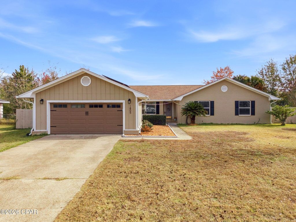 1805 Connecticut Avenue, Lynn Haven, FL 32444