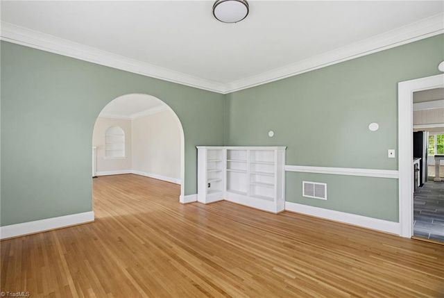 309 Hillcrest Drive, Lexington, NC 27292