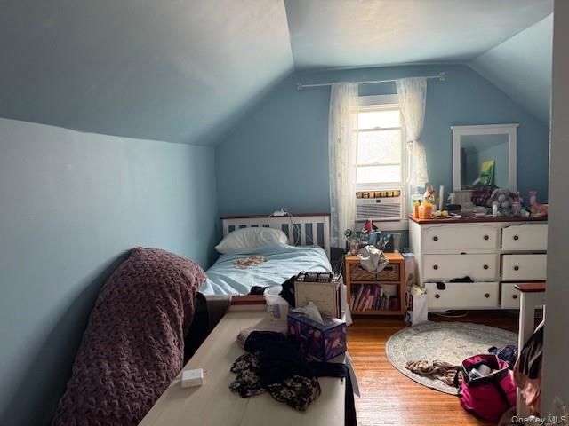 526 N 12th Street, New Hyde Park, NY 11040