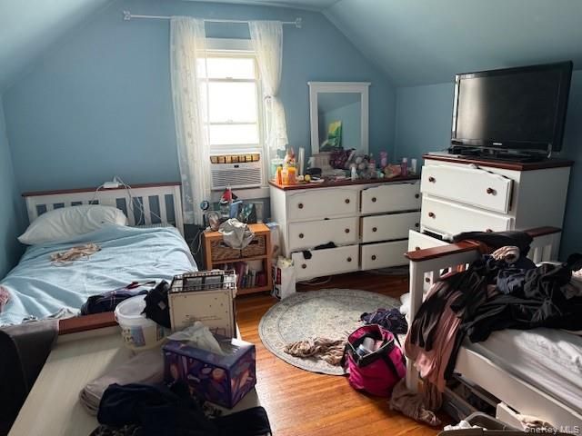 526 N 12th Street, New Hyde Park, NY 11040