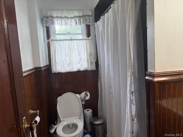 526 N 12th Street, New Hyde Park, NY 11040