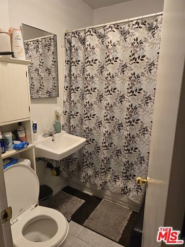 5415 S Normandie Avenue, Los Angeles, CA 90037