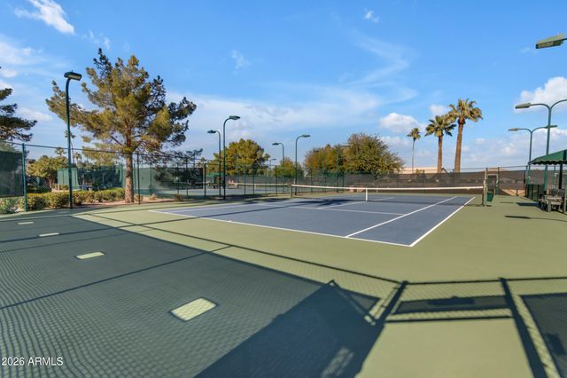 24611 S GOLFVIEW Drive, Sun Lakes, AZ 85248