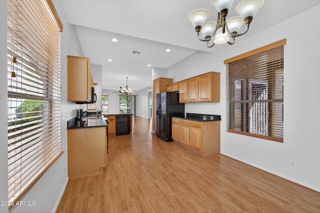 24611 S GOLFVIEW Drive, Sun Lakes, AZ 85248