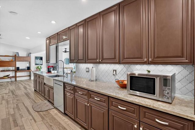 3282 TOBERO LANE, Sarasota, FL 34235