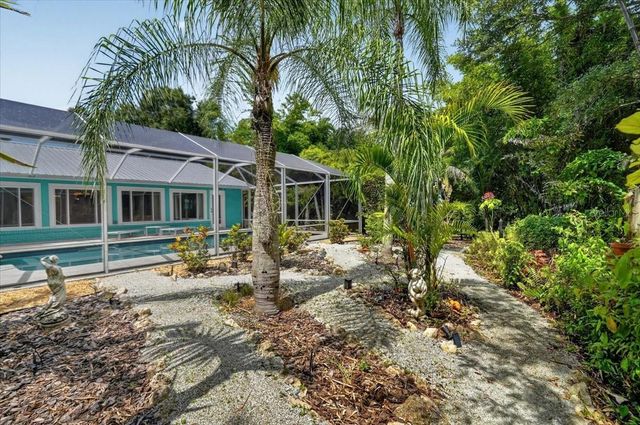 3282 TOBERO LANE, Sarasota, FL 34235