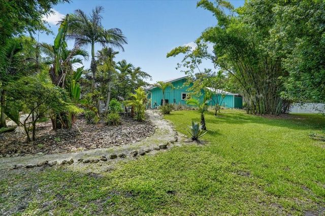 3282 TOBERO LANE, Sarasota, FL 34235