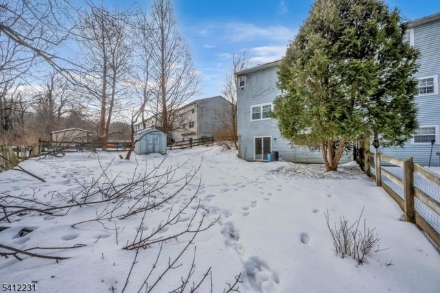 80 Lenape Trl, Washington Boro, NJ 07882