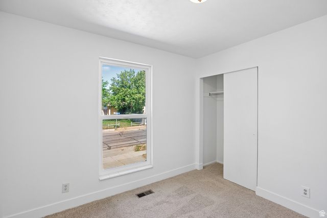 6383 S LAURITZEN DR, Taylorsville, UT 84129
