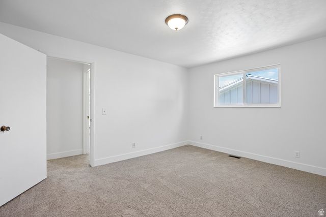6383 S LAURITZEN DR, Taylorsville, UT 84129