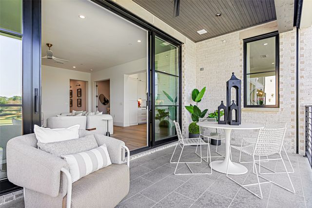 350 O Connor Ridge Boulevard 13, Irving, TX 75038