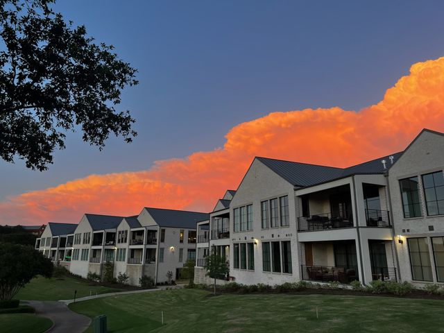 350 O Connor Ridge Boulevard 13, Irving, TX 75038