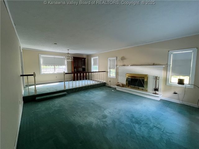 6888 Joes Creek Road, Comfort, WV 25049