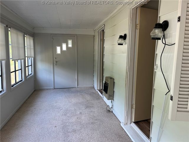 6888 Joes Creek Road, Comfort, WV 25049