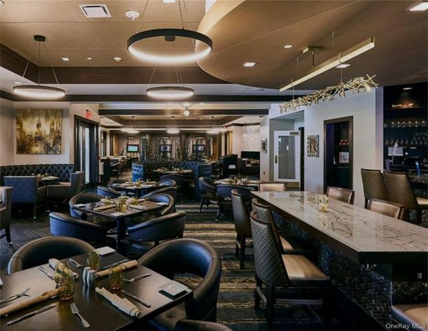 77 The Woods, Commack, NY 11725