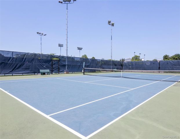 77 The Woods, Commack, NY 11725