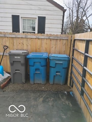 887 S Auburn Street, Indianapolis, IN 46241