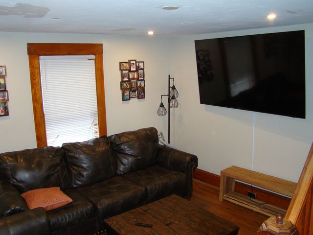 13 Back River Road, Bedford, NH 03110