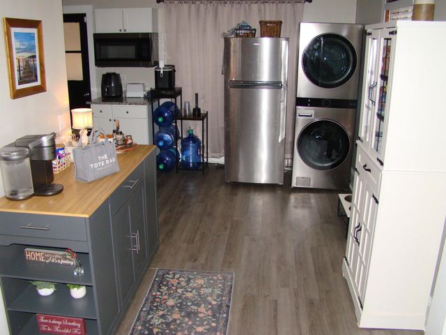 13 Back River Road, Bedford, NH 03110