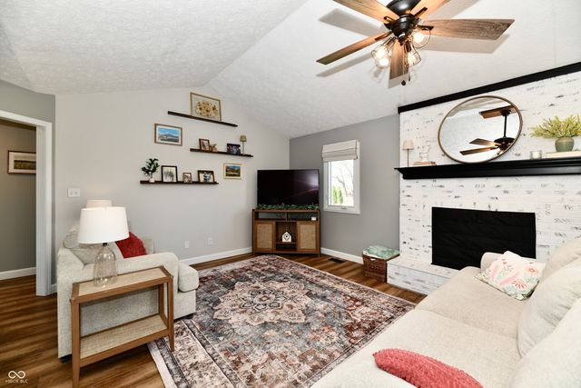 517 Martha Eunice Lane, Clayton, IN 46118