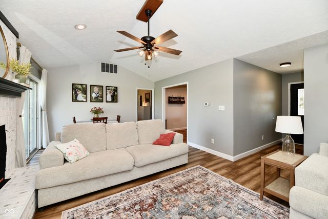 517 Martha Eunice Lane, Clayton, IN 46118