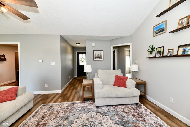 517 Martha Eunice Lane, Clayton, IN 46118